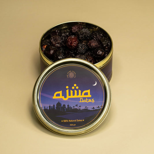 Open box of ajwa dates